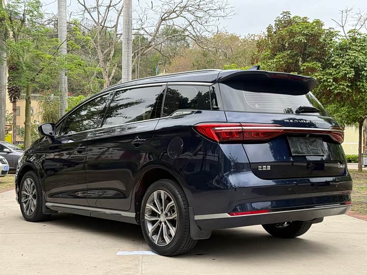 BYD Song Max 2021 2021款 升级版 1.5T 自动旗舰型 6座