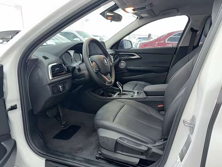 Фото 6 - BMW 1 Series