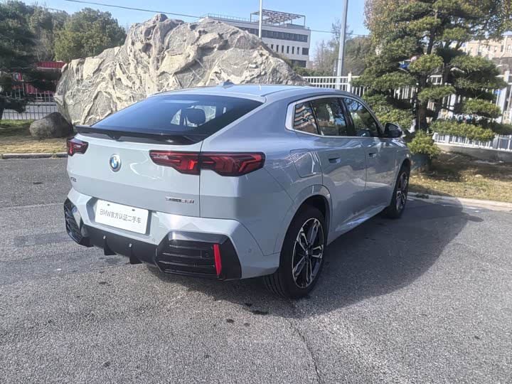 Фото 4 - BMW X2