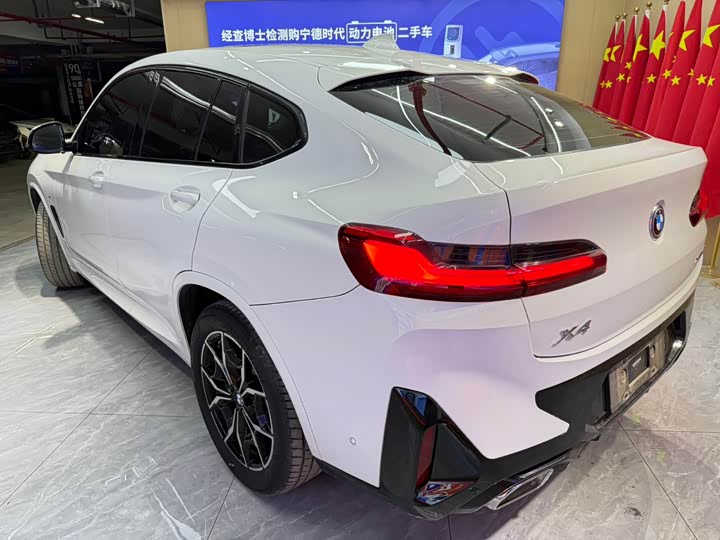 BMW X4 2022 2022款 xDrive 25i M运动套装