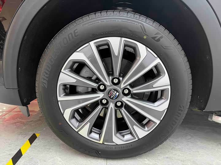 Buick Envision Plus 2025 2025款 昂科威Plus 28T 两驱白金版