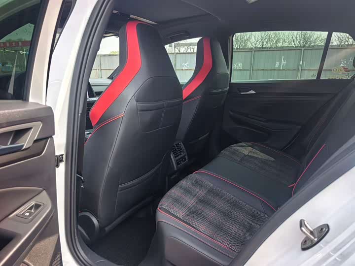 Volkswagen Golf GTI 2023 2023款 380TSI DSG GTI
