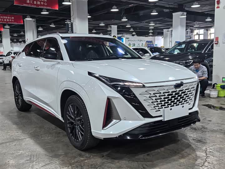 Фото 2 - Changan Oshan Z6