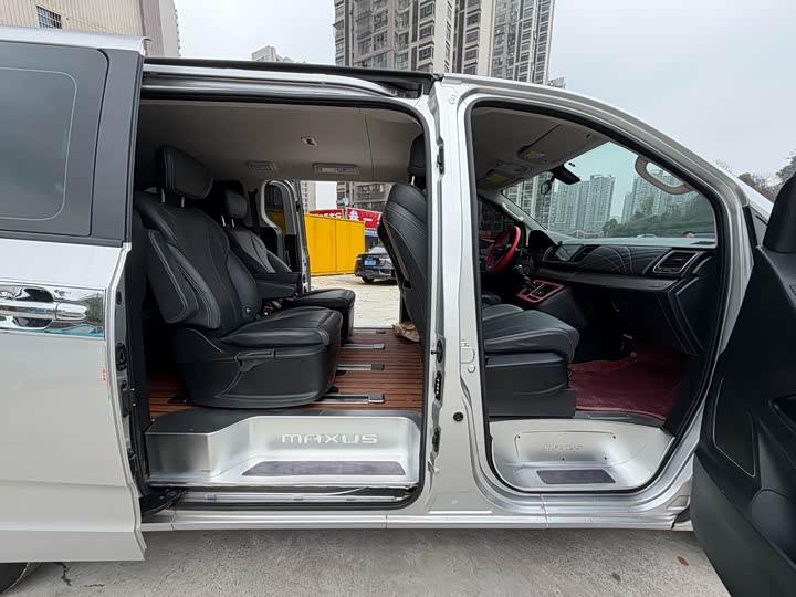 Maxus G10 2023 2023款 2.0T 手动多功能版 柴油 7座
