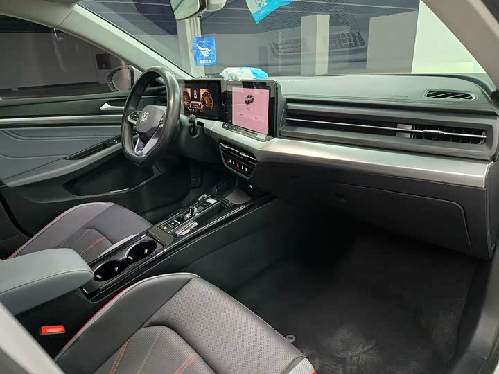 Volkswagen Lamando L 2024 2024款 凌渡L 280TSI DSG炫辣版