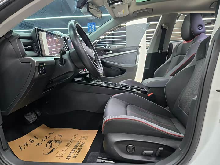 Volkswagen Lamando L 2024 2024款 凌渡L 280TSI DSG炫辣版