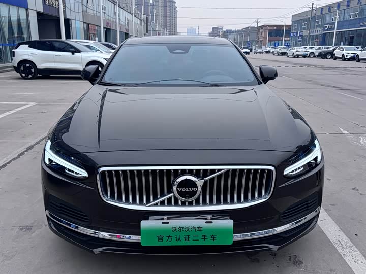 Volvo S90 Hybrid 2025 2025款 插电式混动 四驱长续航智雅豪华版