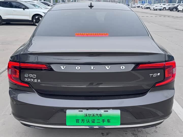 Volvo S90 Hybrid 2025 2025款 插电式混动 四驱长续航智雅豪华版