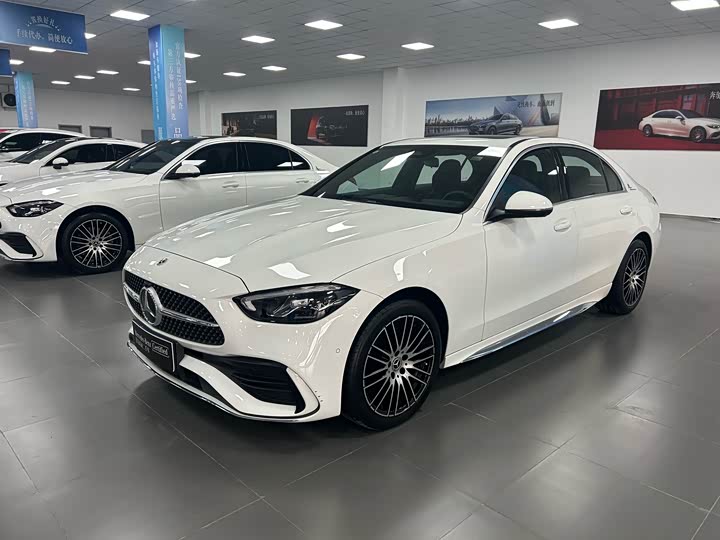صورة 1 - Mercedes-Benz C-Class