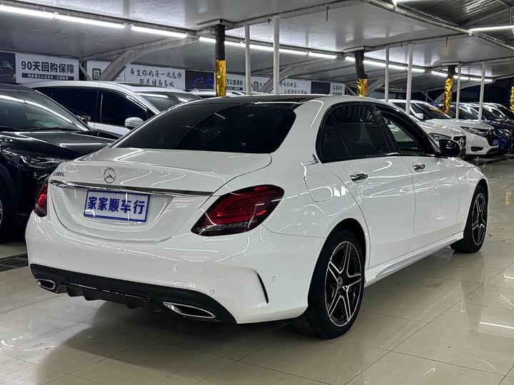 Photo 6 - Mercedes-Benz C-Class