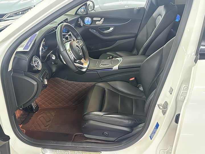 Photo 7 - Mercedes-Benz C-Class