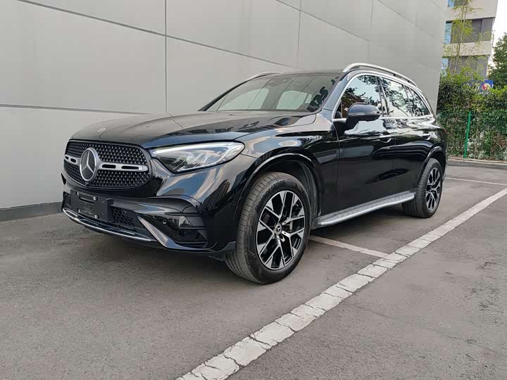2025 Mercedes-Benz GLC-Class Hybrid