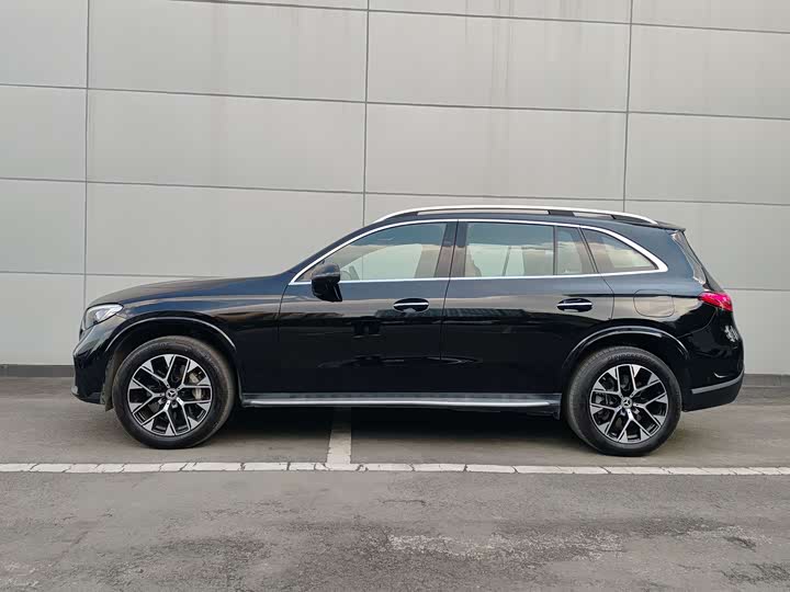2025 Mercedes-Benz GLC-Class Hybrid