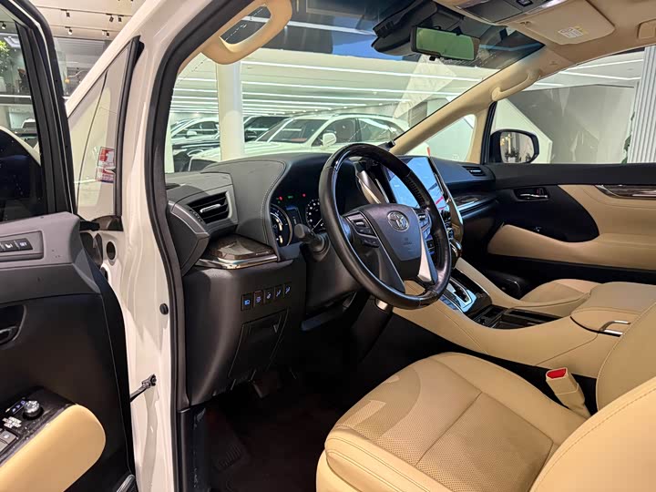 Toyota Alphard 2021 2021款 双擎 2.5L 尊贵版