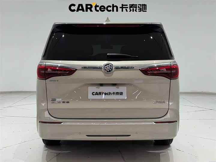Photo 9 - Buick GL8 ES