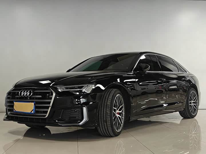 Фото 1 - Audi A6L