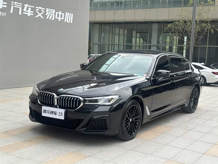 Фото 3 - BMW 5 Series