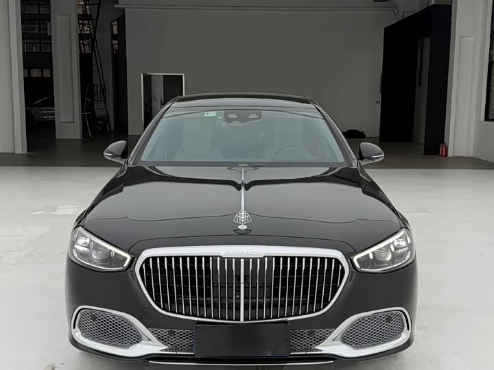 Фото 2 - Mercedes-Benz Maybach S-Class