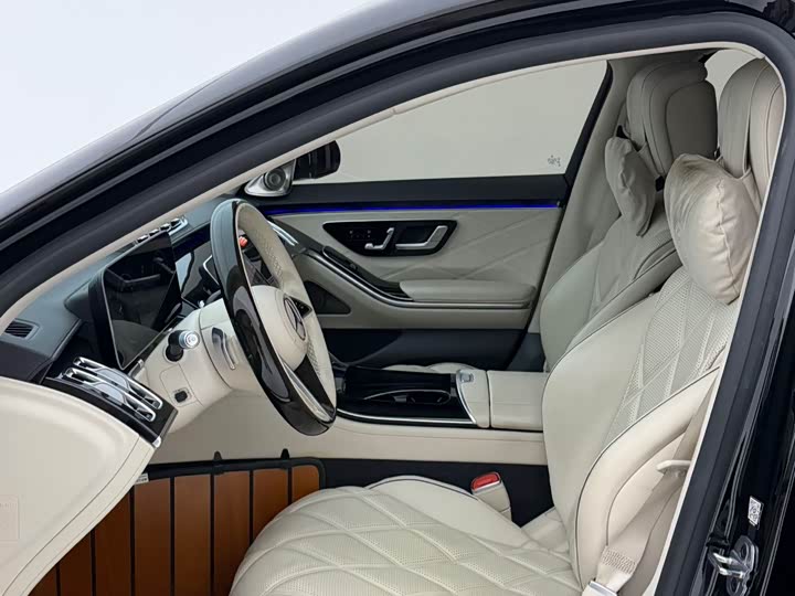 Фото 4 - Mercedes-Benz Maybach S-Class
