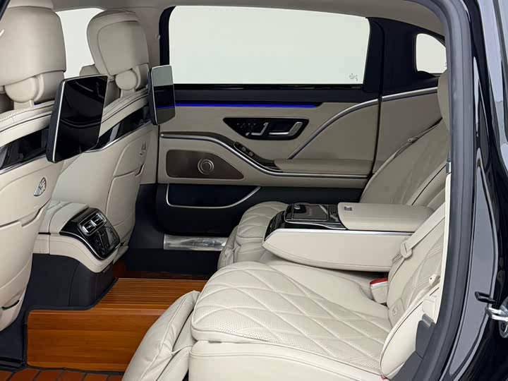 Фото 5 - Mercedes-Benz Maybach S-Class