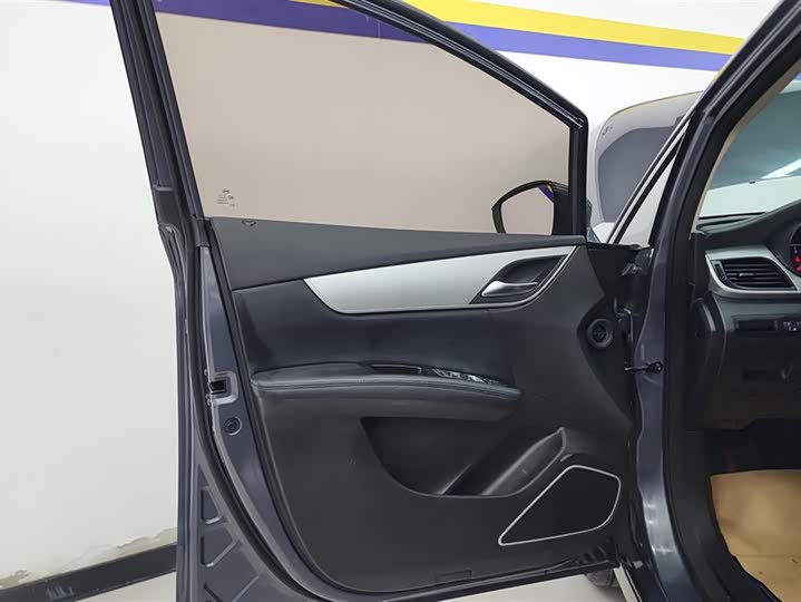 BYD Song Max 2021 2021款 升级版 1.5T 自动豪华型 7座