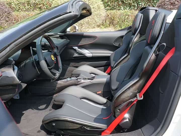Фото 5 - Ferrari SF90