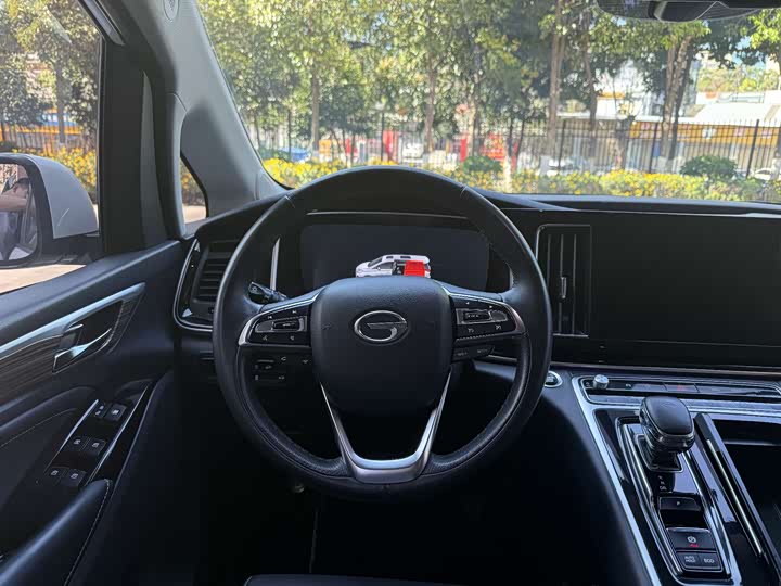 GAC Trumpchi M8 2021 2021款 大师系列 390T 尊贵版