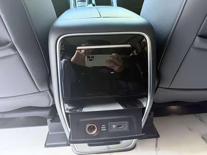 GAC Trumpchi M8 2021 2021款 大师系列 390T 尊贵版