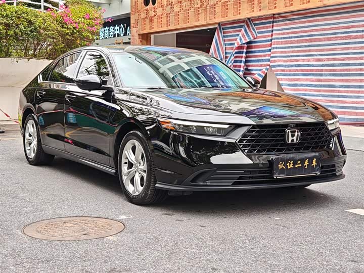 Фото 3 - Honda Accord