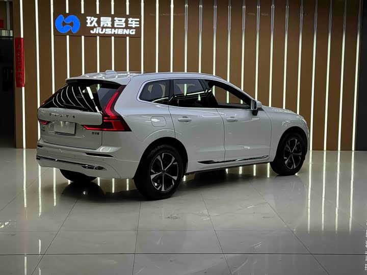 Фото 5 - Volvo XC60