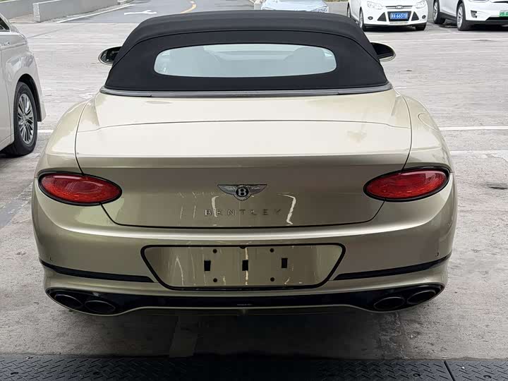 Фото 3 - Bentley Continental GT