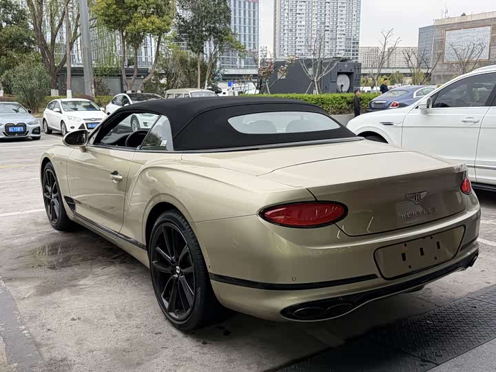 Фото 5 - Bentley Continental GT
