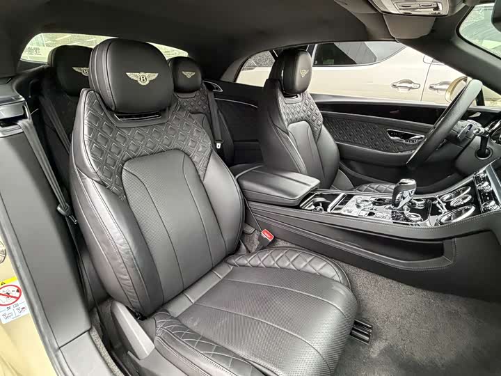 Фото 7 - Bentley Continental GT