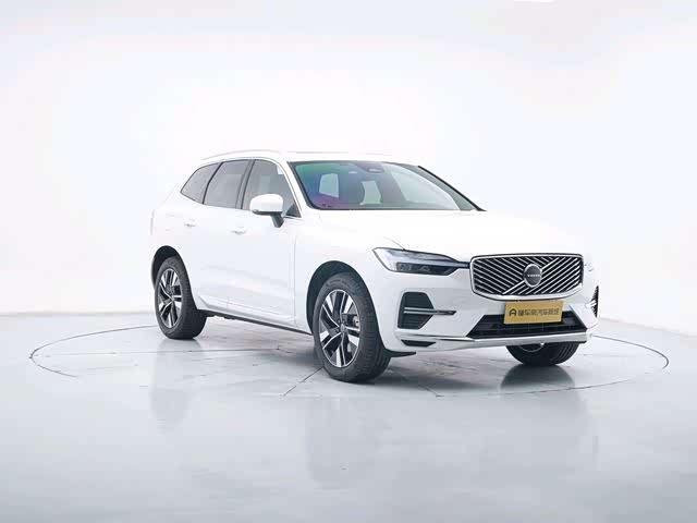 Volvo XC60 2026 2026款 B5 四驱智远豪华版