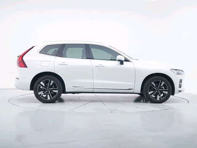 Volvo XC60 2026 2026款 B5 四驱智远豪华版