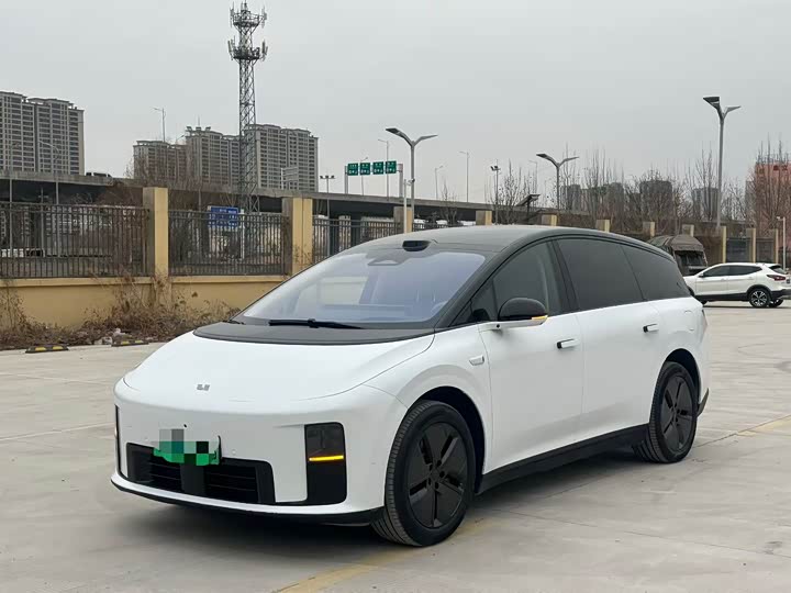 LiXiang i8 2025 2025款 标准版