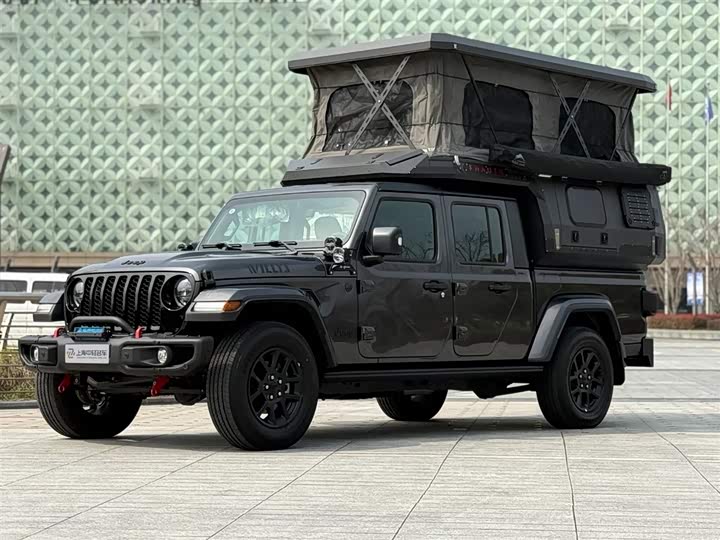2023 Jeep Gladiator