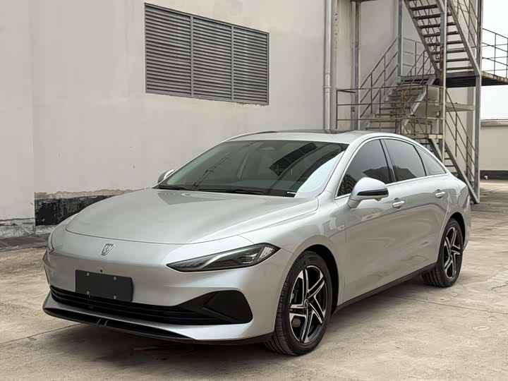 Roewe D7 2023 2023款 DMH 125km 旗舰版