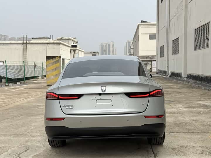 Roewe D7 2023 2023款 DMH 125km 旗舰版