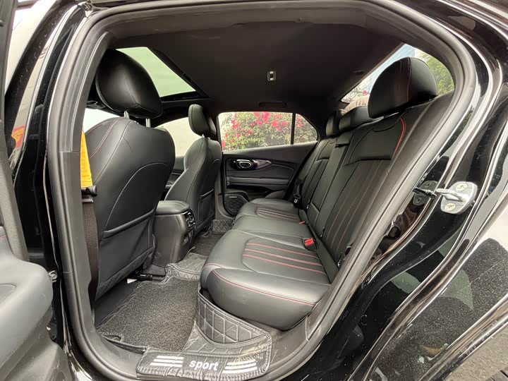 Zdjęcie 6 - GAC Trumpchi Empow R