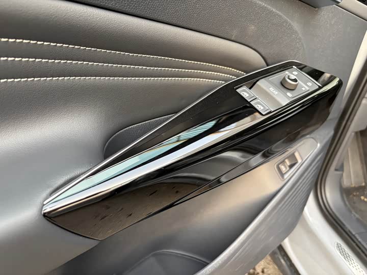 Фото 9 - Volkswagen ID.4 Crozz