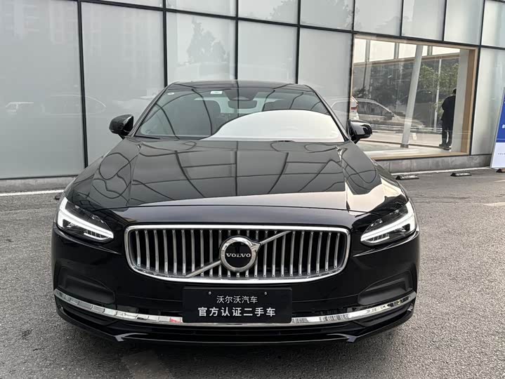 Volvo S90 2025 2025款 B5 智逸豪华版