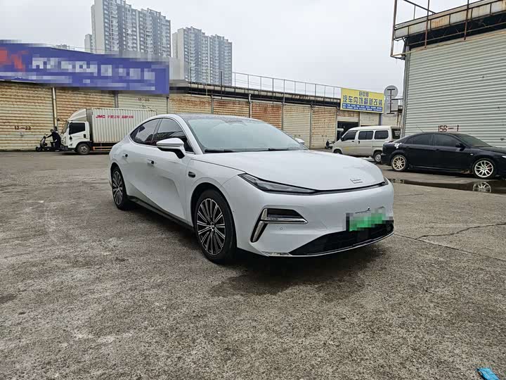 Geely Galaxy Starshine 8 EM-i 2025 2025款 130km EM-i 旗舰版