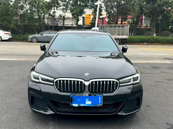 Фото 2 - BMW 5 Series