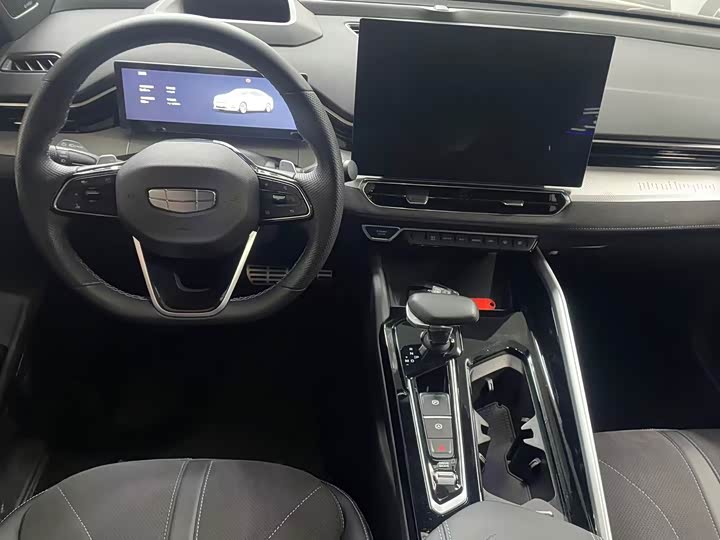 Photo 5 - Geely Preface