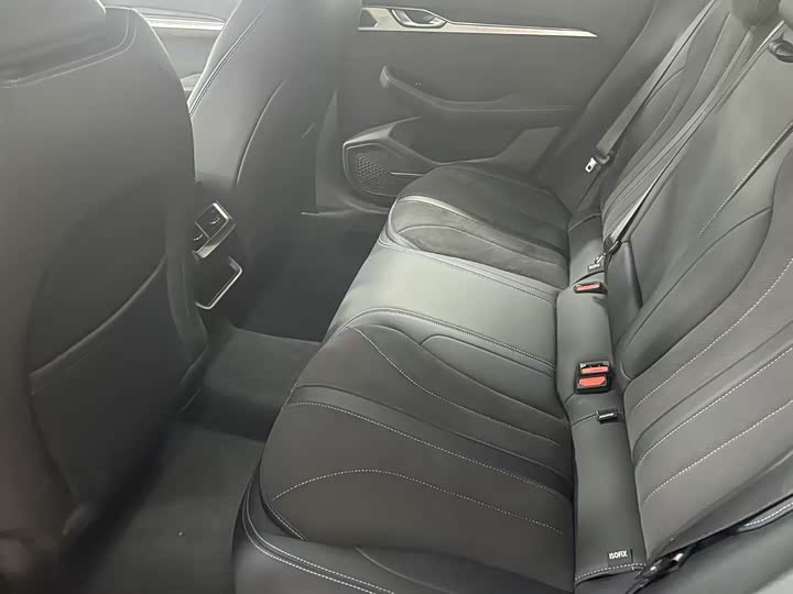 Photo 9 - Geely Preface