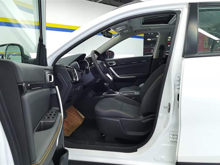 Dongfeng Aeolus AX4 2020 2020款 200T DCT豪华型
