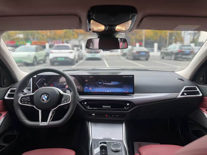 BMW 3 Series 2025 2025款 330Li M运动曜夜套装