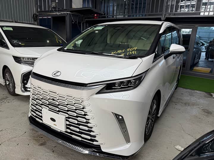 Lexus LM 2025 2025款 500h 四座御世版