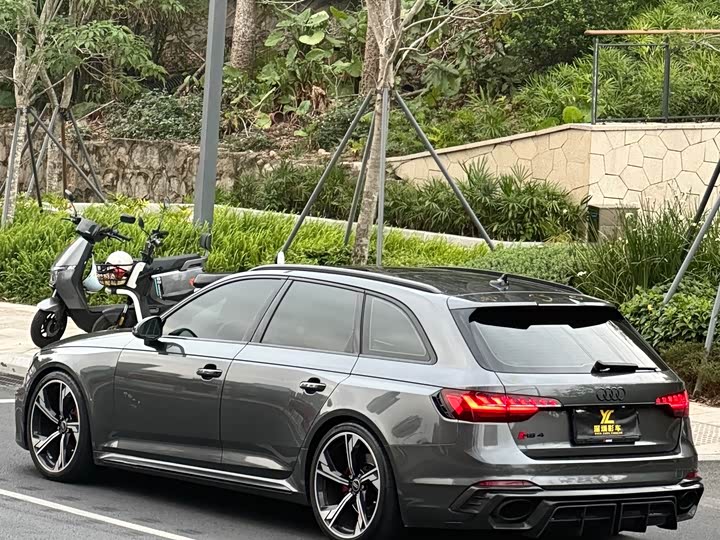 Audi RS 4 2023 2023款 RS4 Avant 黑曜版